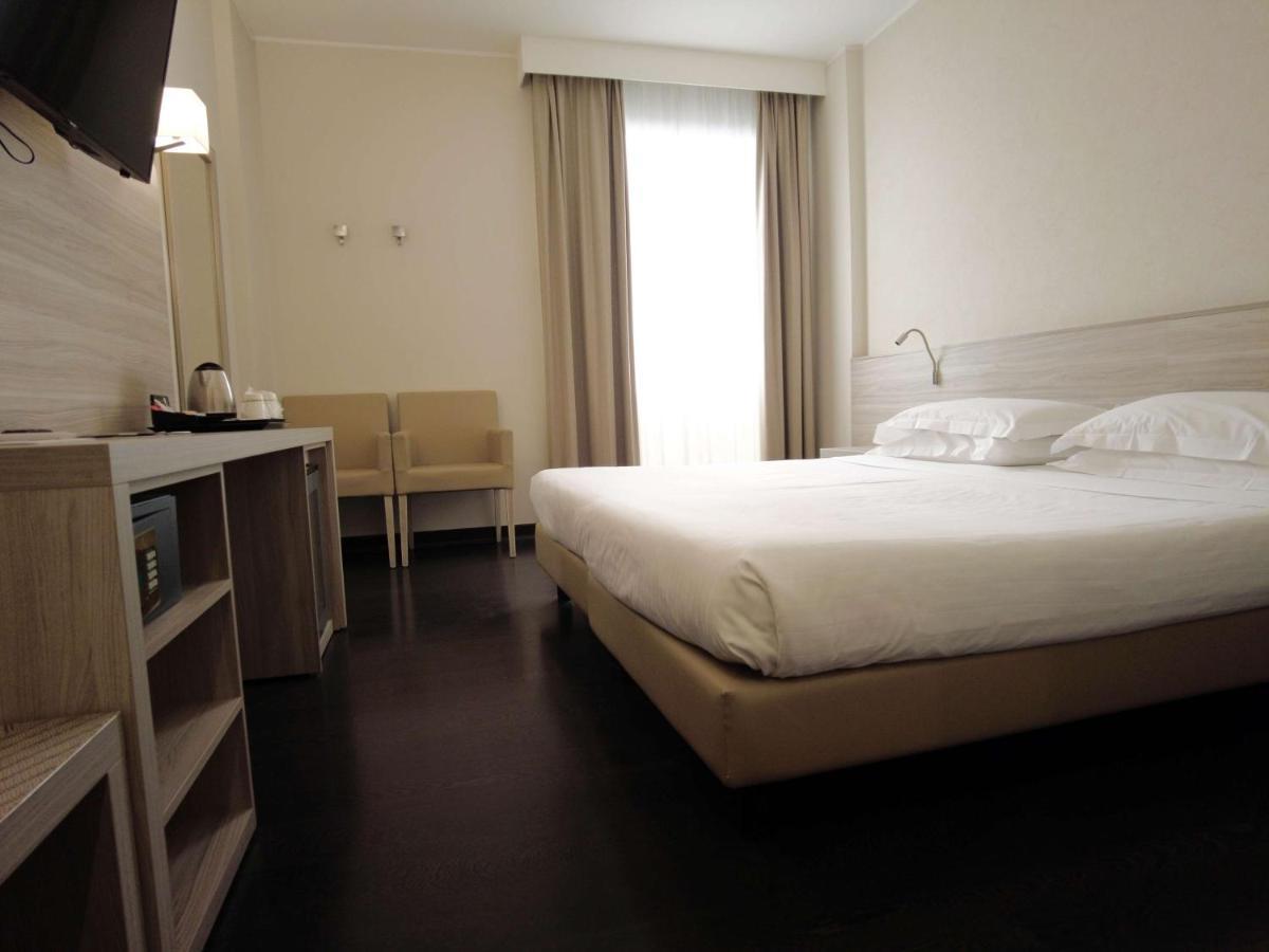 Best Western Park Hotel Пьяченца Экстерьер фото