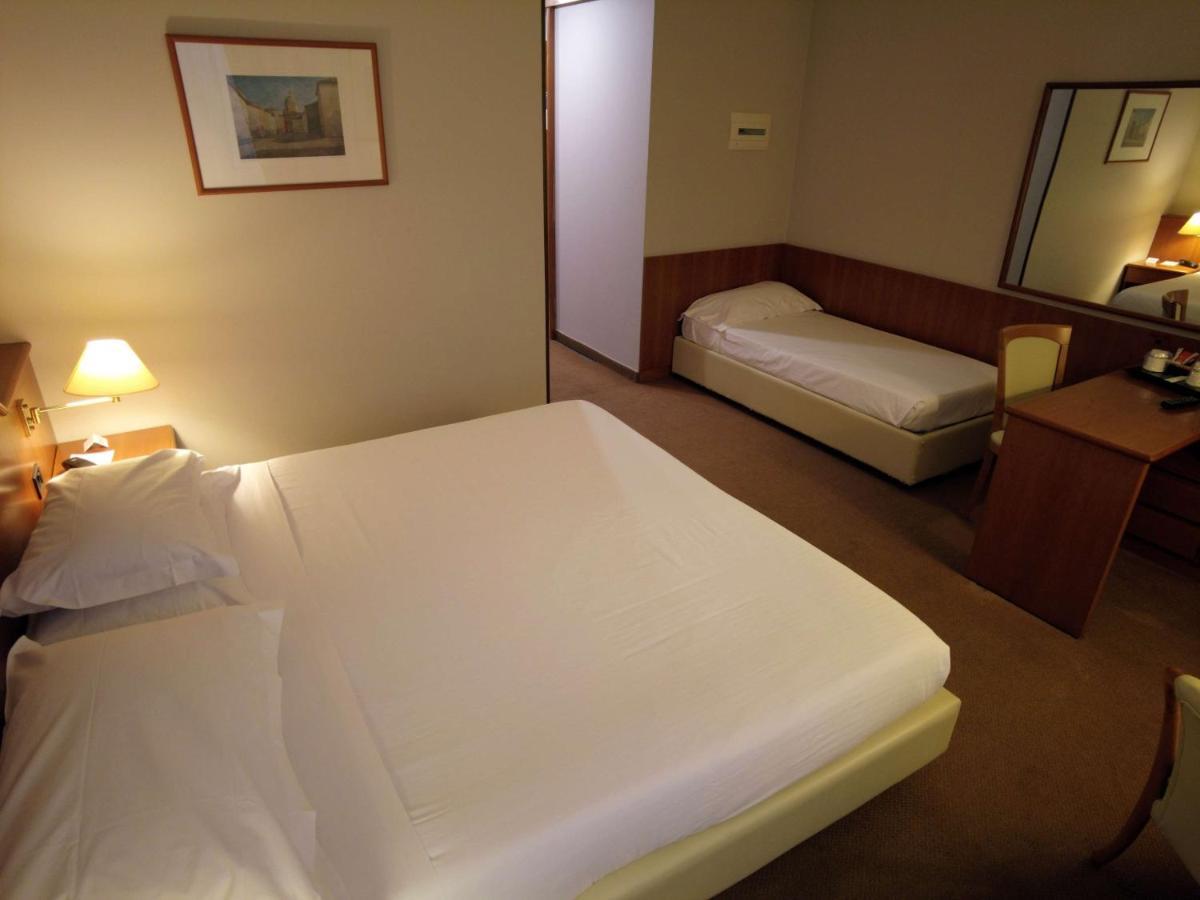 Best Western Park Hotel Пьяченца Экстерьер фото