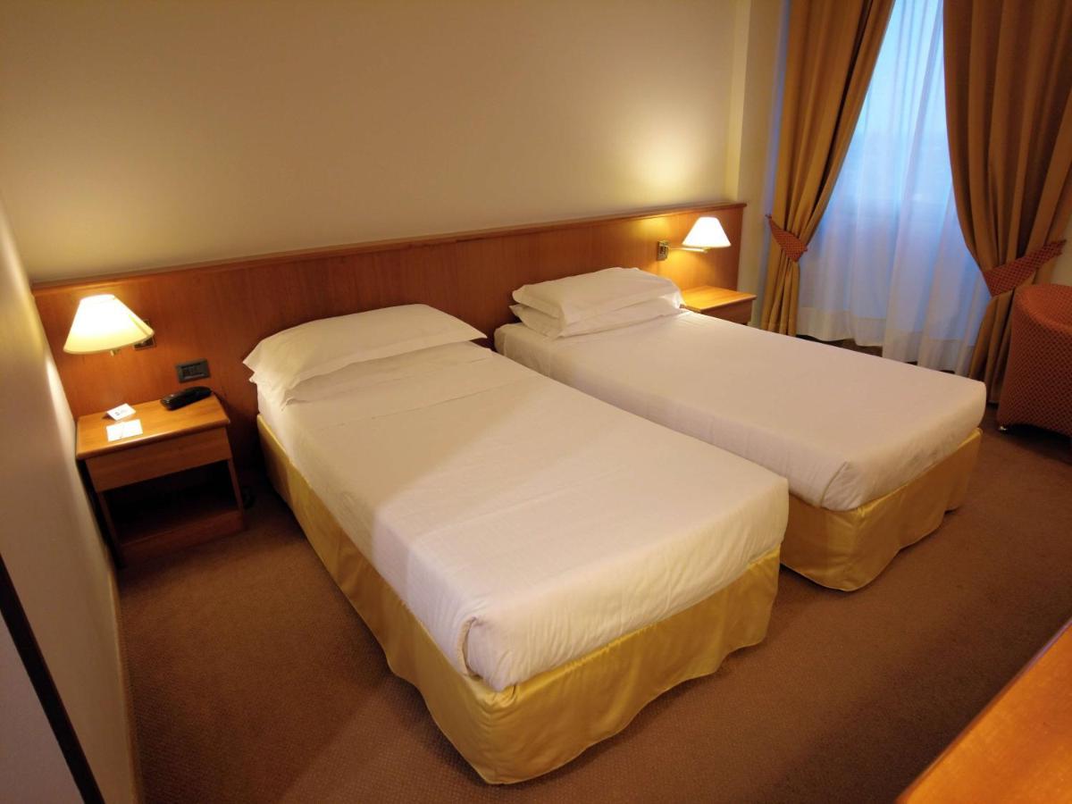Best Western Park Hotel Пьяченца Экстерьер фото