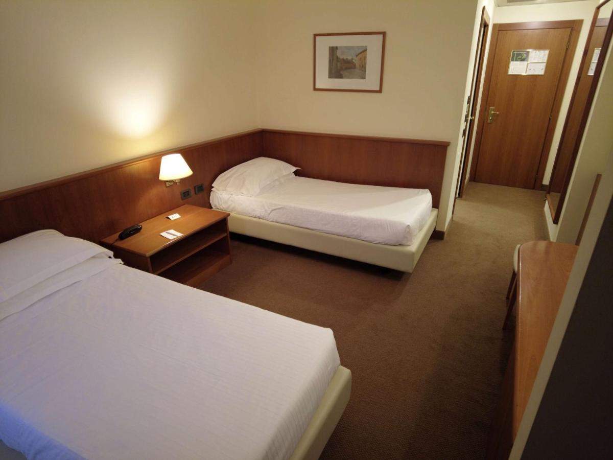 Best Western Park Hotel Пьяченца Экстерьер фото