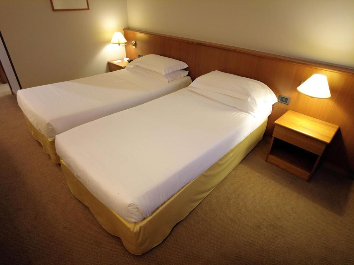 Best Western Park Hotel Пьяченца Экстерьер фото