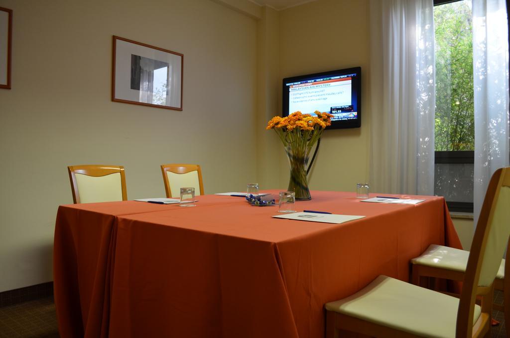 Best Western Park Hotel Пьяченца Экстерьер фото