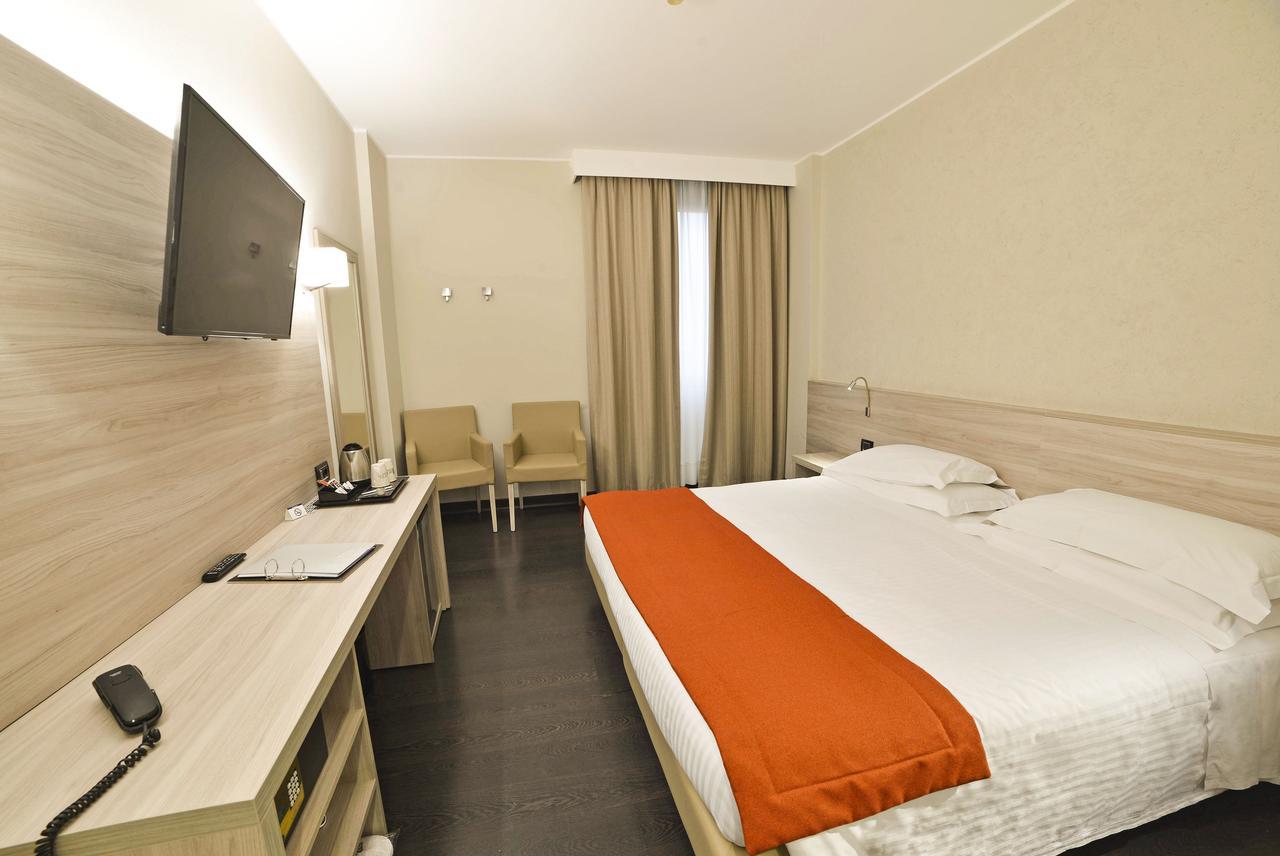 Best Western Park Hotel Пьяченца Экстерьер фото